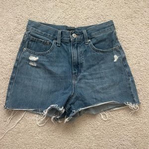 UNIQLO mom jean shorts